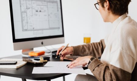 CONVERSIONE DEL DL 24/2022: NOVITÀ SU FORMAZIONE, LAVORO AGILE E DPI